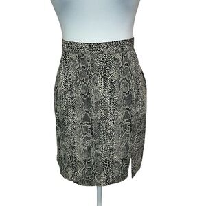 Taiga Paris Elegant Snake Print Skirt